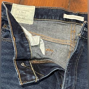 Abercrombie Men’s Slim Straight jeans Medium wash 33x32